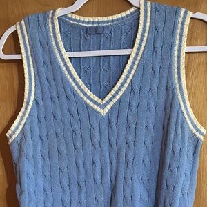 Pullover women's V-neck sleeveless